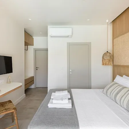 Guest house Etesians & 4*