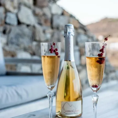 Etesians & Super Paradise Beach (Mykonos)