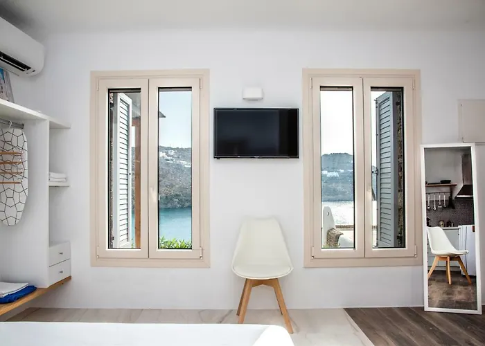 Etesians & スーパーパラダイスビーチ