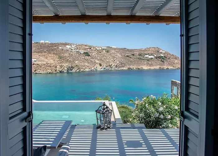 Etesians & Guest house Super Paradise Beach (Mykonos)