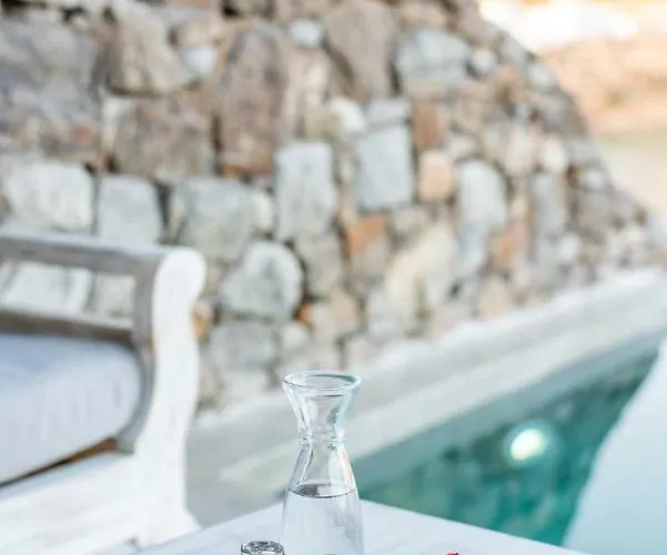 Etesians Suites&villas