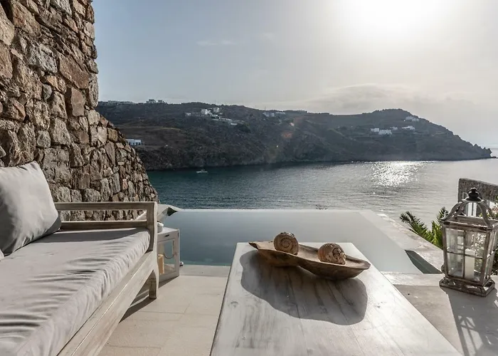 Etesians & Guest house Super Paradise Beach (Mykonos)