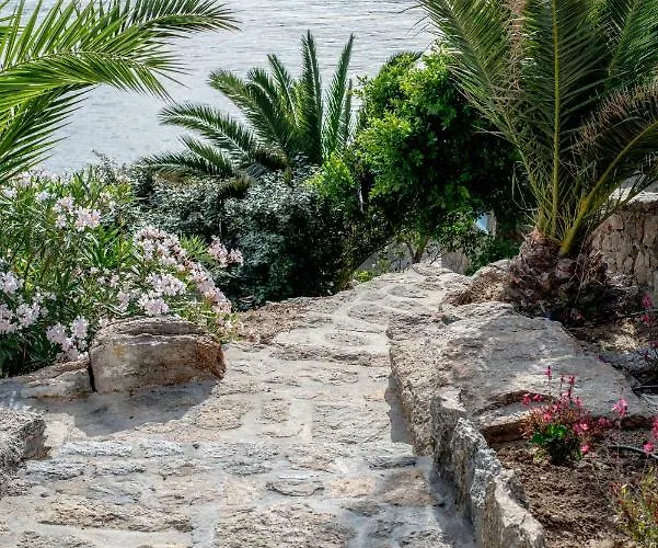 Maison d'hôtes Etesians Suites&villas 4*